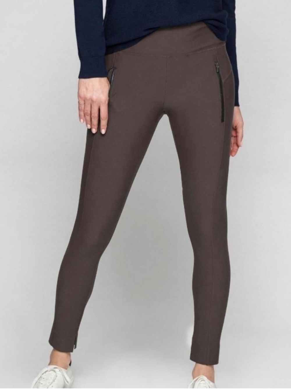 Athleta Stellar Tights Leggings in Espresso Brown with Zippered Pockets